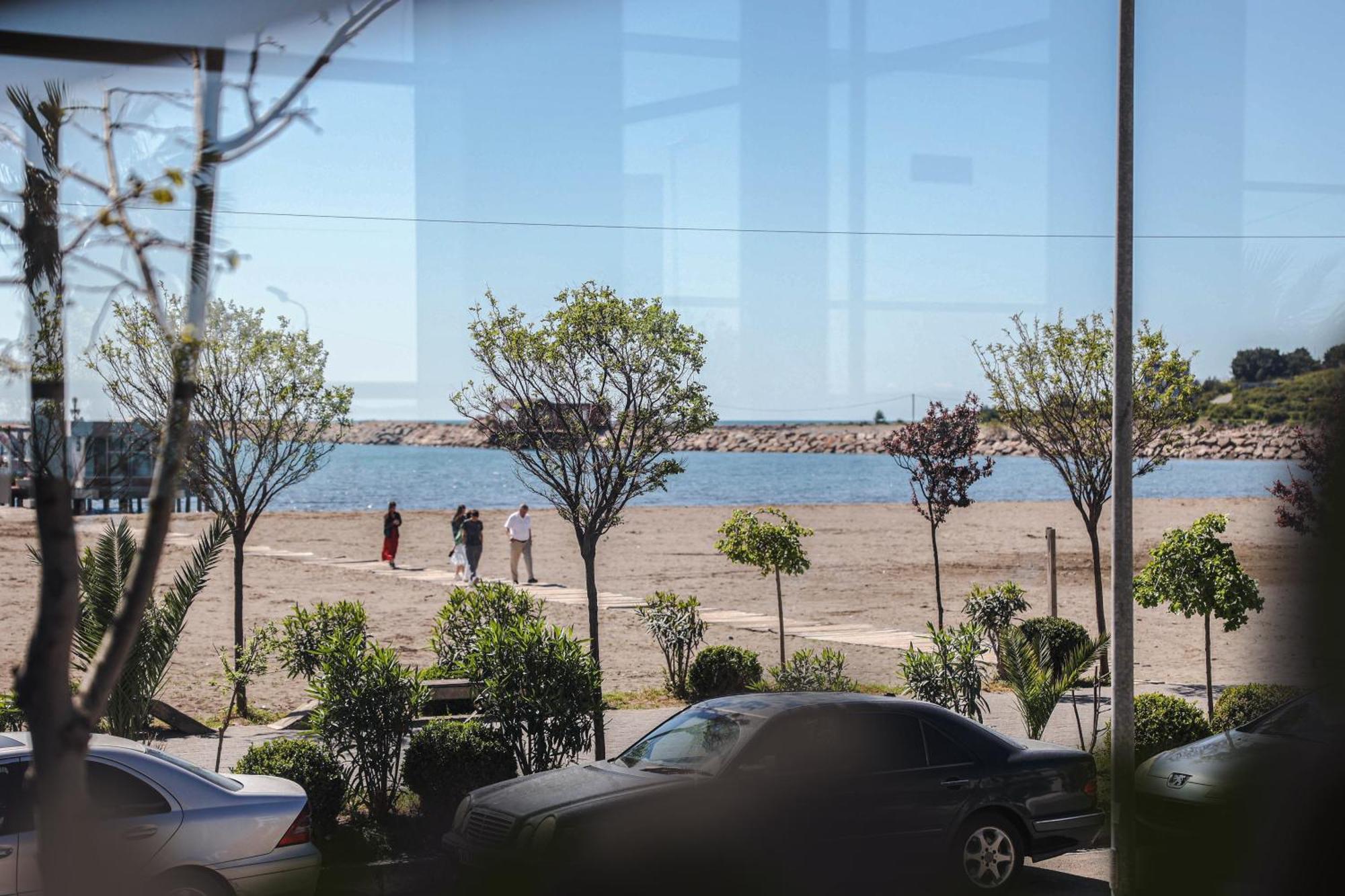 Hotel Frojd - Beach Front Resort Шенджин Экстерьер фото